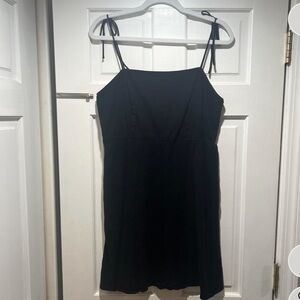 Old Navy black fit and flare tie strap dress size large